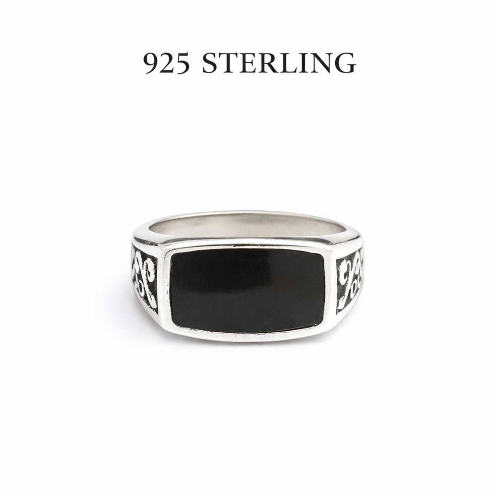 Vintage 925 Sterling Silver Black Onyx Ring Engraved Statement Ring